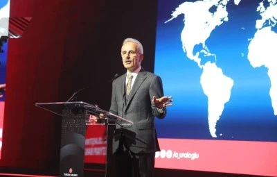 Bakan Uraloğlu: G&ouml;ky&uuml;z&uuml;nde sınır tanımayan bir T&uuml;rkiye inşa ettik