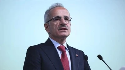 Bakan Uraloğlu: H&uuml;rm&uuml;z Boğazı'nda T&uuml;rk sahipli 14 tane gemi var, 3 tane geminin &ccedil;ıkma talebi yok