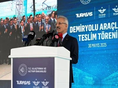 Bakan Uraloğlu: Ordumuz i&ccedil;in 41 yeni y&uuml;k vagonu &uuml;reteceğiz