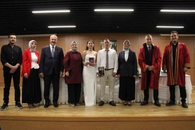 Bakan Yardımcısı Yenig&uuml;n, evlilik i&ccedil;in devlet desteği alan &ccedil;iftin nikah şahitliği yaptı
