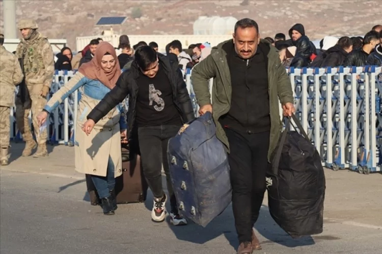 Bakan Yerlikaya, &uuml;lkesine d&ouml;nen Suriyelilerin sayısını a&ccedil;ıkladı