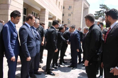 Bakan Yumaklı Kayseri Valiliği&rsquo;ni ziyaret etti
