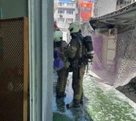 &Ccedil;akmakla oynayan &ccedil;ocuk yangın &ccedil;ıkardı