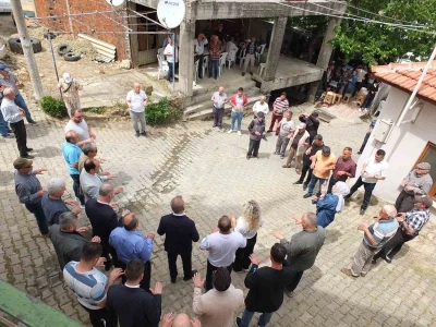 Balıkesir&rsquo;de &ccedil;ift&ccedil;iler yağmur duasına &ccedil;ıktı
