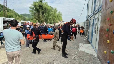 Bartın&rsquo;da yeni a&ccedil;ılan AFAD Eğitim Merkezi&rsquo;ndeki tatbikat ger&ccedil;eğini aratmadı
