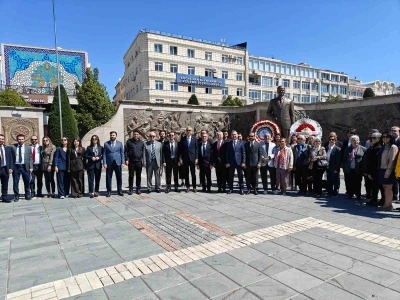 Başkan Akın: "Hastalarımızın ilaca en kolay, doğru ve en g&uuml;venilir şekilde ulaşabilmesi i&ccedil;in 186 yıldır kararlılıkla &ccedil;alışıyoruz"
