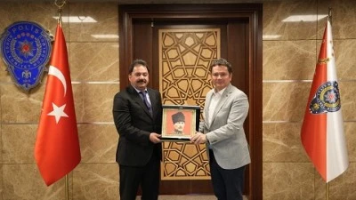 Başkan Aydın&rsquo;dan yeni Bursa İl Emniyet M&uuml;d&uuml;r&uuml; G&ouml;k&ccedil;e&rsquo;ye hayırlı olsun ziyareti