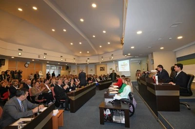 Başkan Aydın milletvekillerinin İsrail tarafından g&ouml;zaltına alınmasını kınadı