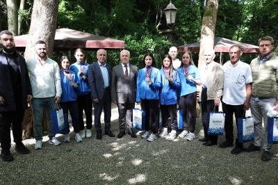 Başkan Bozbey, Bursa&rsquo;nın Gururu Sporcularla Buluştu
