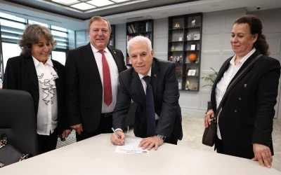 Başkan Bozbey de Emekliler Derneği &Uuml;yesi Oldu