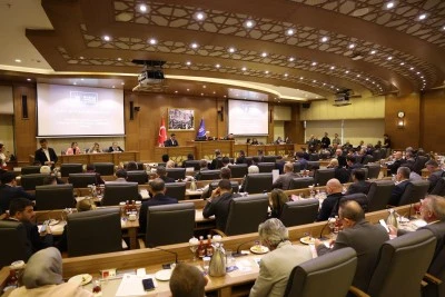 Başkan Bozbey: "Su sorununu k&ouml;k&uuml;nden &ccedil;&ouml;zeceğiz"