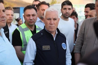 Başkan Bozbey, &ldquo;Yangının 6 farklı b&ouml;lgede bir anda başlamış olması d&uuml;ş&uuml;nd&uuml;r&uuml;c&uuml;&rdquo;