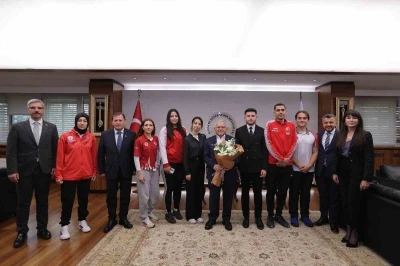 Başkan B&uuml;y&uuml;kkılı&ccedil;&rsquo;tan g&uuml;&ccedil;l&uuml; &lsquo;dayanışma&rsquo; mesajı
