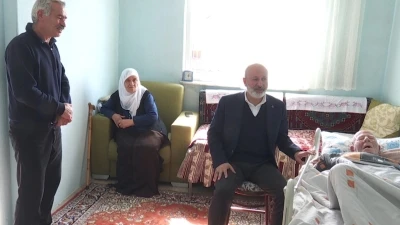 Başkan &Ccedil;olakbayrakdar: "Evde sağlık hizmetimizle de g&ouml;n&uuml;llere dokunuyoruz"
