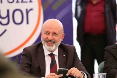 Başkan &Ccedil;olakbayrakdar, "Gece g&uuml;nd&uuml;z demeden Kocasinan&rsquo;ın her mahallesindeyiz"
