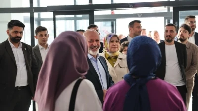 Başkan &Ccedil;olakbayrakdar: "Kendi &ouml;z kaynaklarıyla T&uuml;rkiye&rsquo;de sayılı, vizyonuyla &ouml;nc&uuml; bir belediyeyiz"
