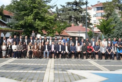 Başkan Ercan &Ouml;zel'e bayramlaşmada doğum g&uuml;n&uuml; s&uuml;rprizi