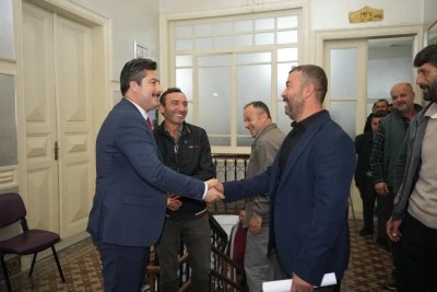 Başkan Ercan &Ouml;zel Mahmudiye Mahallesi'nde vatandaşla buluştu