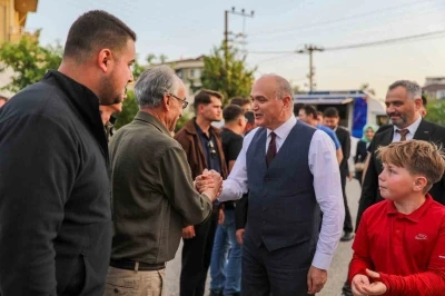 Başkan &Ouml;zl&uuml; "Pop&uuml;lizm yapmıyor, kalıcı eserler &uuml;retiyoruz"
