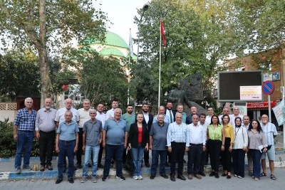 Başkan Şadi &Ouml;zdemir, Ak&ccedil;alar Mahallesi&rsquo;nde vatandaşlarla buluştu