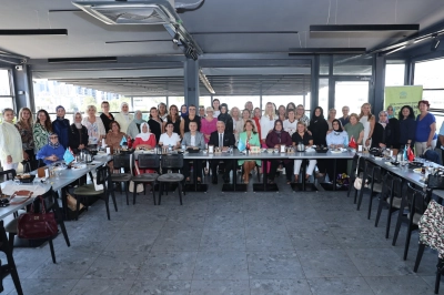 Başkan &Ouml;zdemir&rsquo;den Nil&uuml;ferli Kadınlara Dayanışma &Ccedil;ağrısı