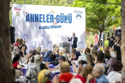 Başkan Se&ccedil;er: "Kadınların başaramayacağı hi&ccedil;bir zorluk, aşamayacağı hi&ccedil;bir engel yoktur"
