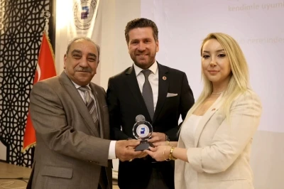 Başkan Tatık &uuml;niversiteli gen&ccedil;lere başarıya giden yolu anlattı
