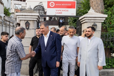 Başkan Tugay Vatandaşlarla Bayramlaştı