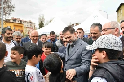 Başkan U&ccedil;ar; "AK Parti Belediyeciliği g&ouml;n&uuml;llere dokunmaktır"
