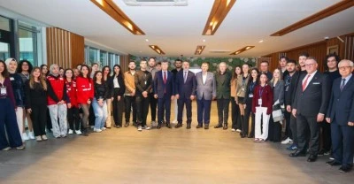 Başkan Vekili Biba'dan &uuml;niversitelilere mesaj: Sizin olanı size sunuyoruz