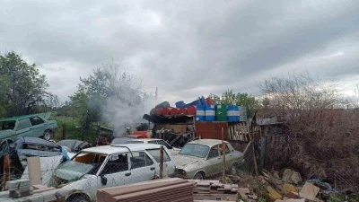 Başkent&rsquo;te yangın: Varil patlaması korkuttu