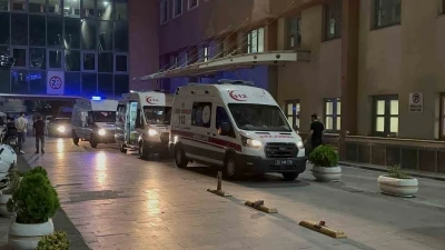 Batman&rsquo;da halı &ccedil;ırparken 8. kattan d&uuml;şen kadın hayatını kaybetti