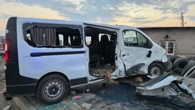 Batman&rsquo;da iki minib&uuml;s &ccedil;arpıştı: 9 yaralı
