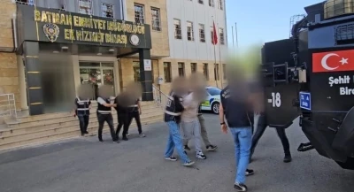Batman merkezli su&ccedil; &ouml;rg&uuml;t&uuml;ne y&ouml;nelik operasyonda 9 tutuklama
