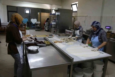 Battalgazi&rsquo;de kadın kooperatifinden sofralara
