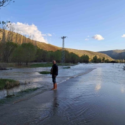 Bayburt&rsquo;un &Ccedil;atıksu k&ouml;y&uuml;nde meydana gelen sel sonrası inceleme yapıldı
