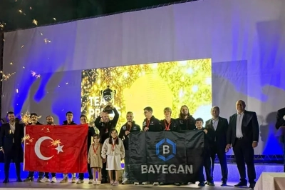 BAYEGAN Pendik Satran&ccedil; Spor Kul&uuml;b&uuml; Avrupa Satran&ccedil; Kul&uuml;pler Kupası&rsquo;nda Tarih Yazdı