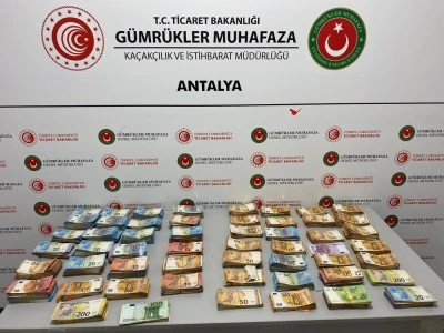 Bebek bezindeki milyonlarca lirayı G&uuml;mr&uuml;k Muhafaza Ekipleri yakaladı