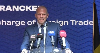 Bel&ccedil;ika Savunma Bakanı Francken: "Geri d&ouml;neceğiz ve bu d&ouml;n&uuml;ş 14 yıl s&uuml;rmeyecek"