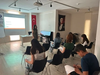 Belediyenin "Psikoeğitim Seminerleri" liseler ile devam etti

