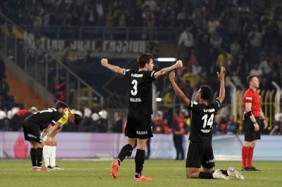 Beşiktaş 20 yıl sonra ilki başardı
