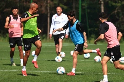 Beşiktaş, Adana Demirspor ma&ccedil;ı hazırlıklarına başladı
