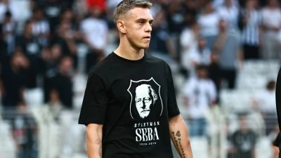 Beşiktaş - Hradec Kralove ma&ccedil;ında S&uuml;leyman Seba unutulmadı