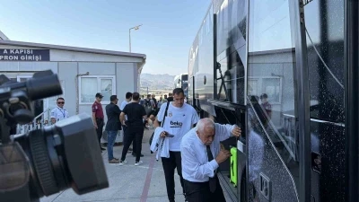 Beşiktaş kafilesi, Antalya&rsquo;da