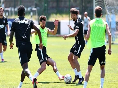 Beşiktaş, Midtjylland mesaisini s&uuml;rd&uuml;rd&uuml;