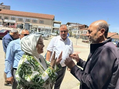 Beyağa&ccedil;&rsquo;ı ziyaret eden Milletvekili &Uuml;n, Başkan P&uuml;t&uuml;n ve vatandaşlarla bir araya geldi
