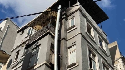 Beyoğlu&rsquo;nda yangın paniği