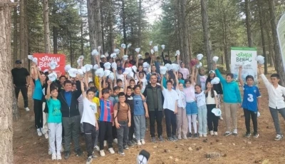 Beyşehir&rsquo;de &ouml;ğrencilerden ormanda temizlik seferberliği
