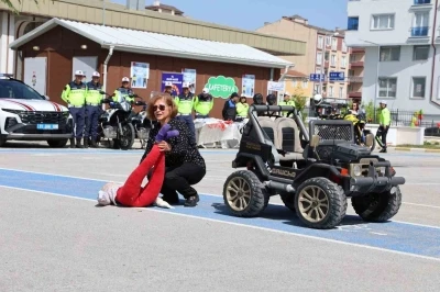 Bilecik&rsquo;te Trafik ve İlk Yardım Haftası kutlandı
