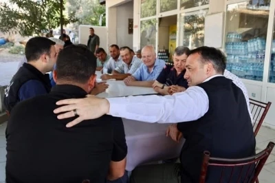 Bilecik Valisi Faik Oktay S&ouml;zer&rsquo;den yangın sonrası Sel&ccedil;ik K&ouml;y&uuml;&rsquo;ne ziyaret